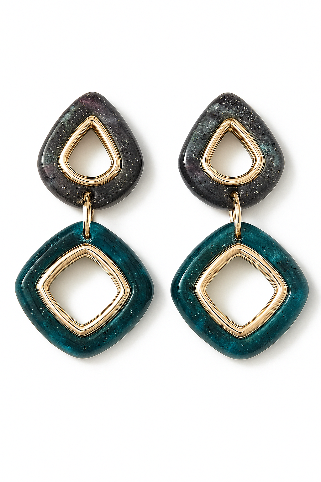 Emerald resin earrings