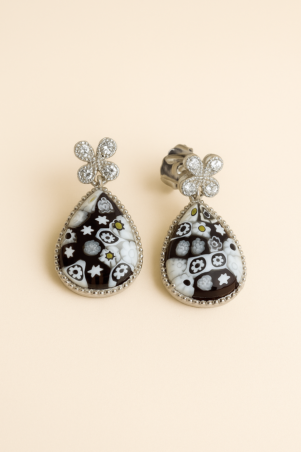 Teardrop shaped black and white earrings